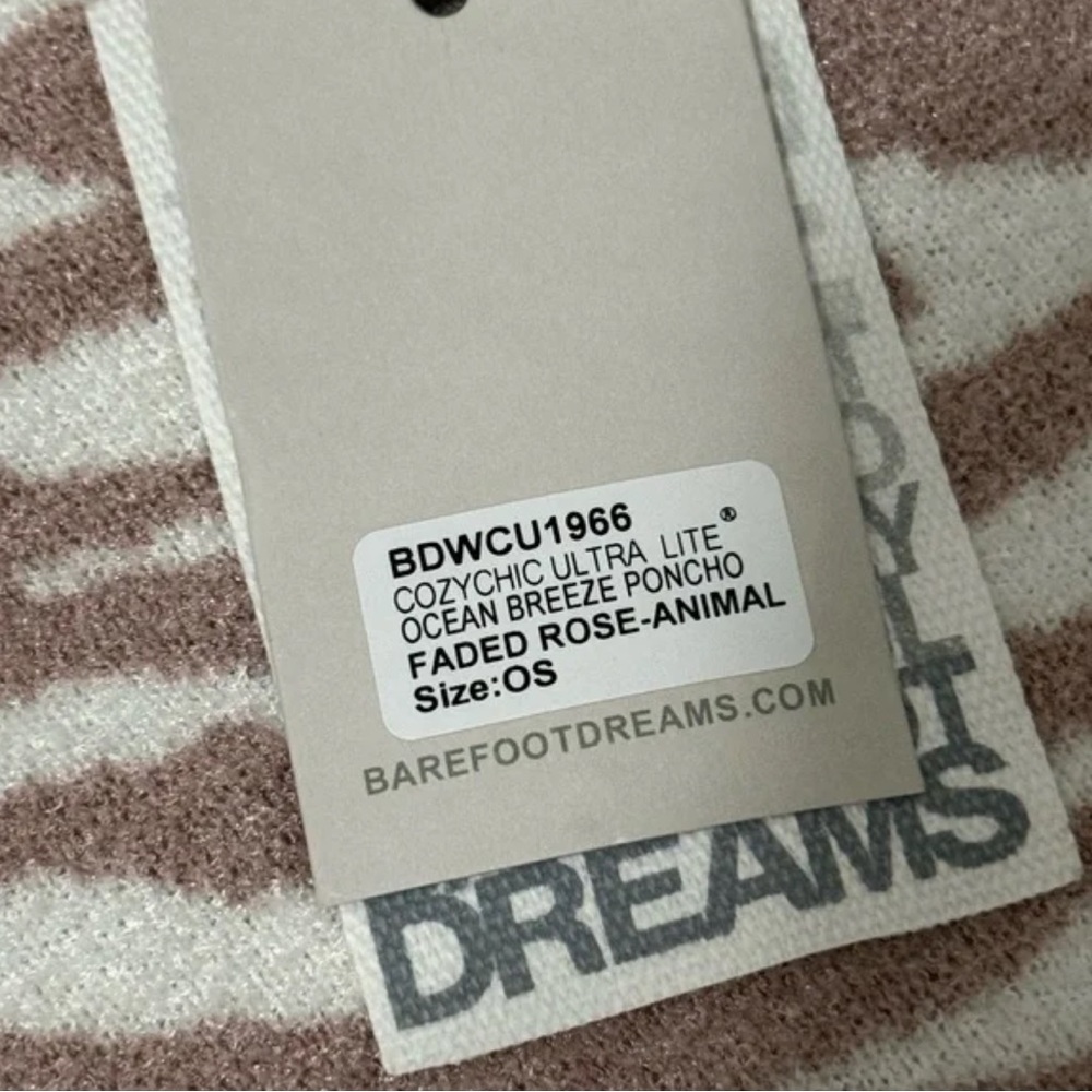 NWT Barefoot Dreams Cozychic Lite Ocean Breeze Poncho - Faded Rose Animal Print - Picture 5 of 7